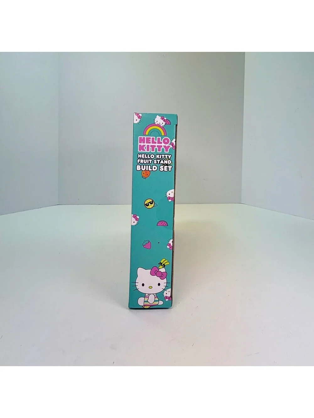 Sanrio Hello Kitty Fruit Stand Build Set 87 Pieces with Figure and Stickers, New